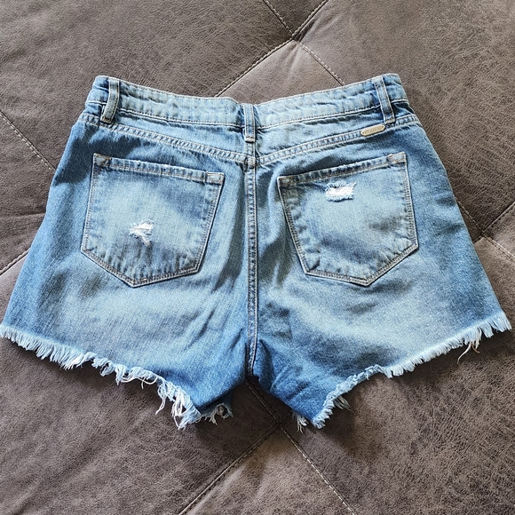 KanCan Signature High Rise Short - Picture 4 of 6